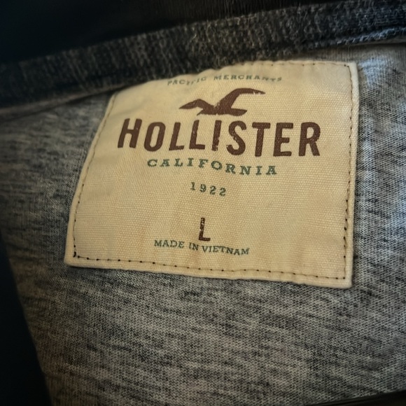 Mens Hollister Thin Sweatshirt - Picture 4 of 6